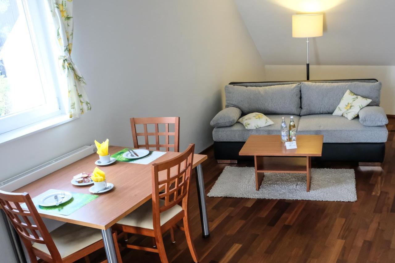 Jungingers Aparthotel Holzheim  Kültér fotó