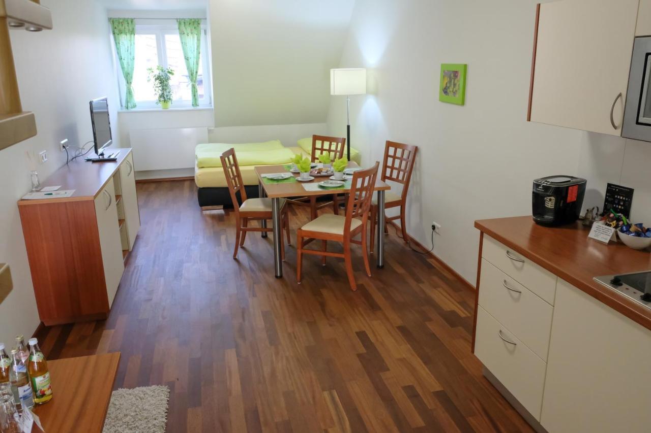 Jungingers Aparthotel Holzheim  Kültér fotó