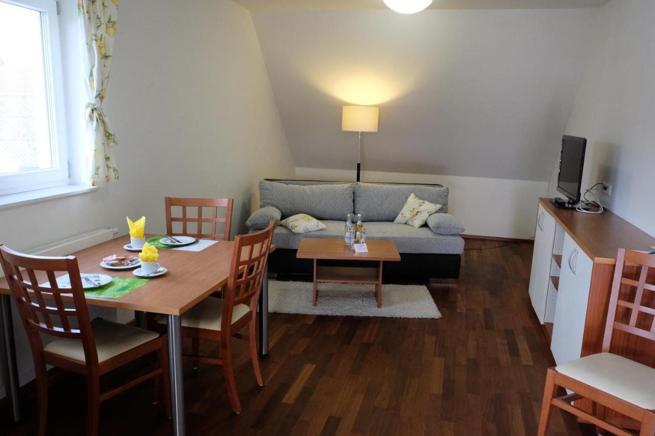 Jungingers Aparthotel Holzheim  Kültér fotó