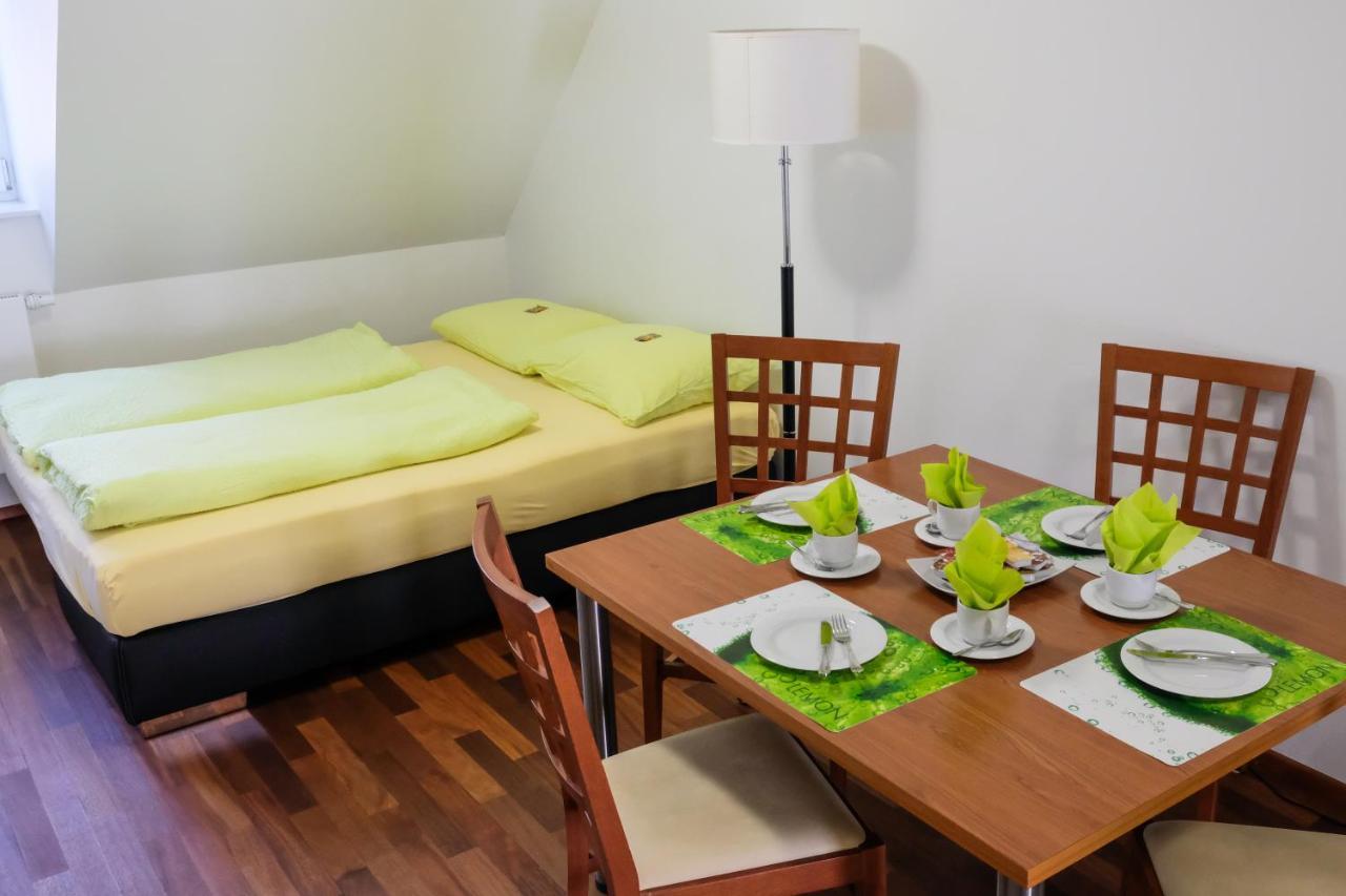 Jungingers Aparthotel Holzheim  Kültér fotó